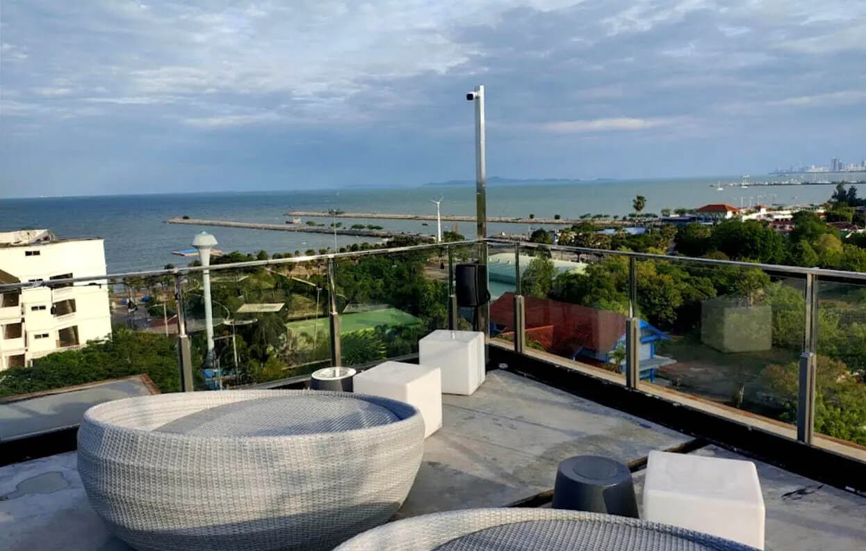 Cross Vibe Seaphere, Джомтьен 1 BR
