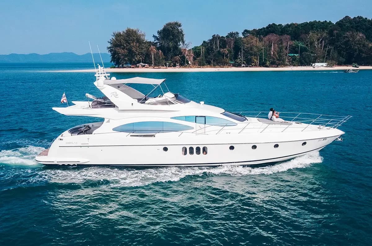 Azimut 68